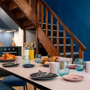 New - Urbaine Au Coeur De - 6 Pers Appartement